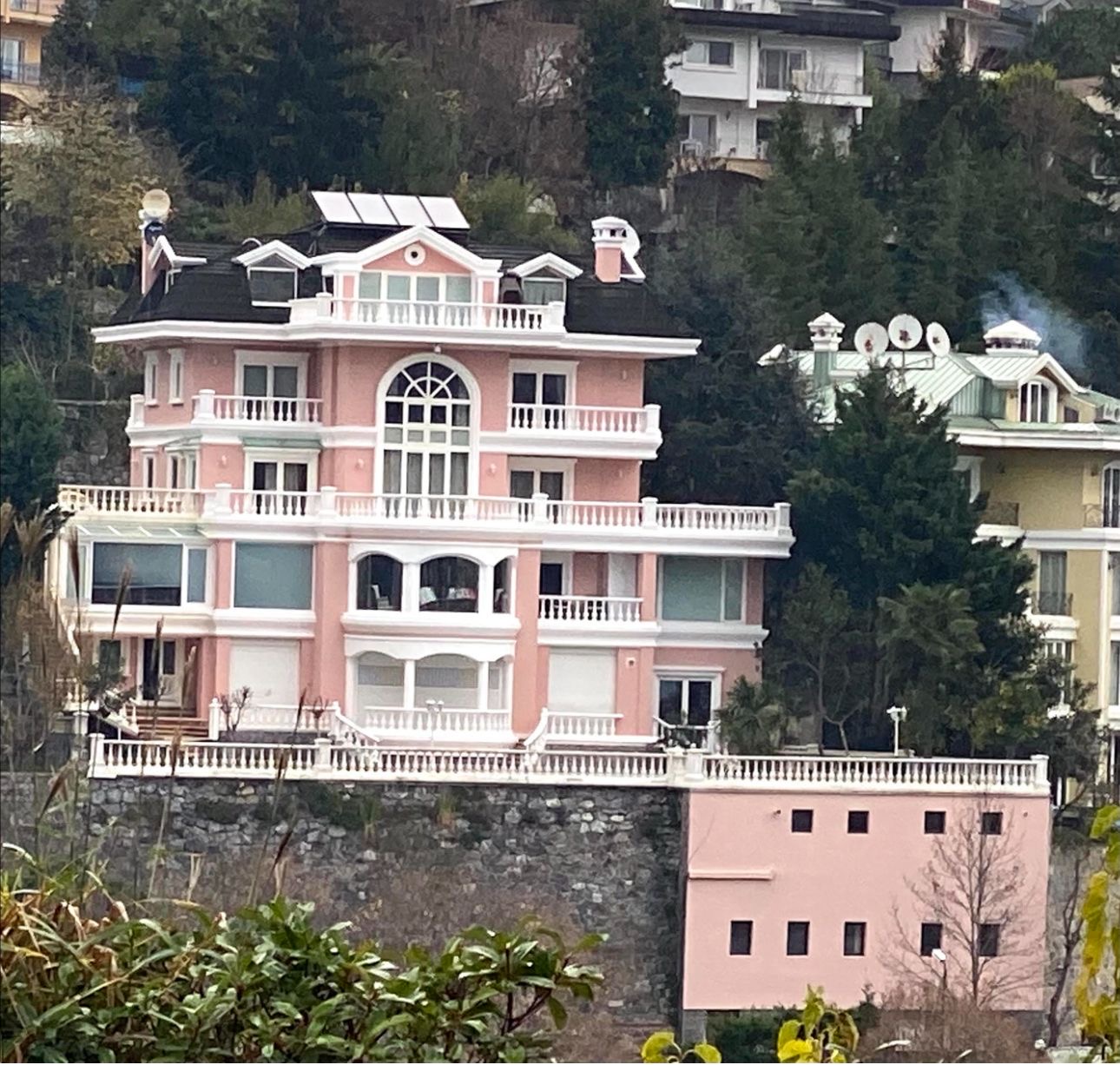 BEYKOZ ACARKENT 1.240 M2 İÇERİSİNDE 5 KATLI 6+3 ULTRA LÜKS VİLLA