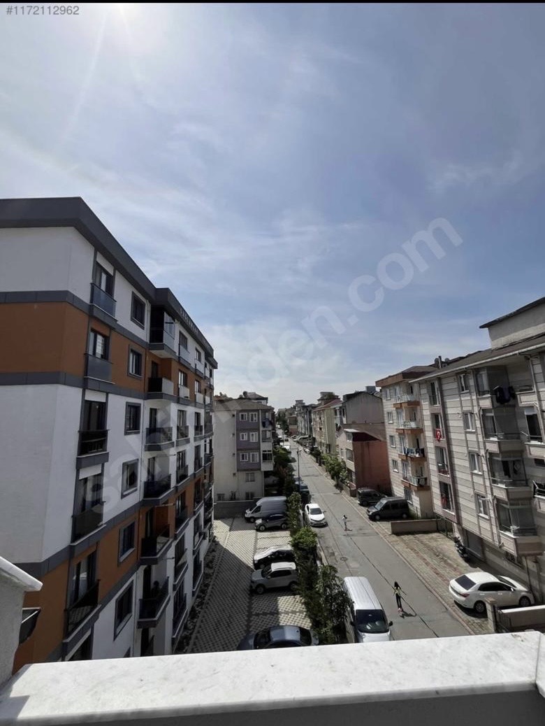 ÜMRANİYE ESENKENT MAH 120 M2 3+1 KAT MÜLKİYETİ&#039;Lİ ÇATI KATI