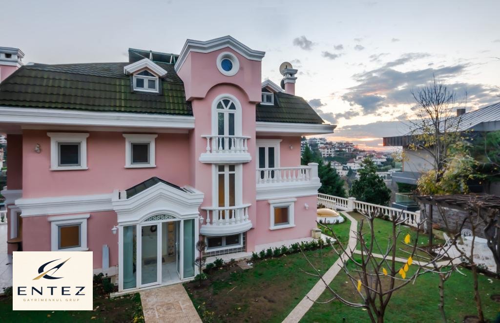 Beykoz Acarkent 1050  m² arsa payına sahip 10+3