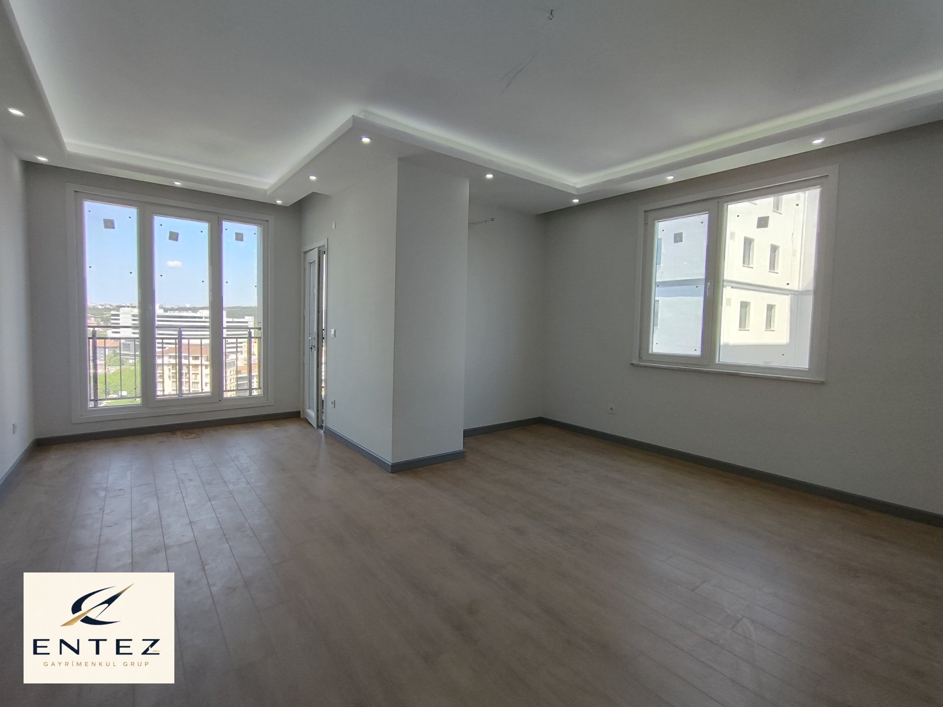 Çekmeköy Taşdelen mah 95 M² Ebeveyn banyolu lüks 2+1